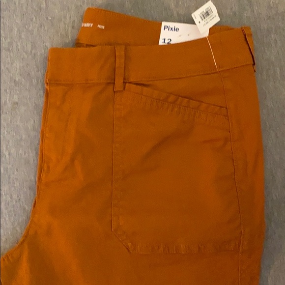 Rust colored pants! - Picture 3 of 5